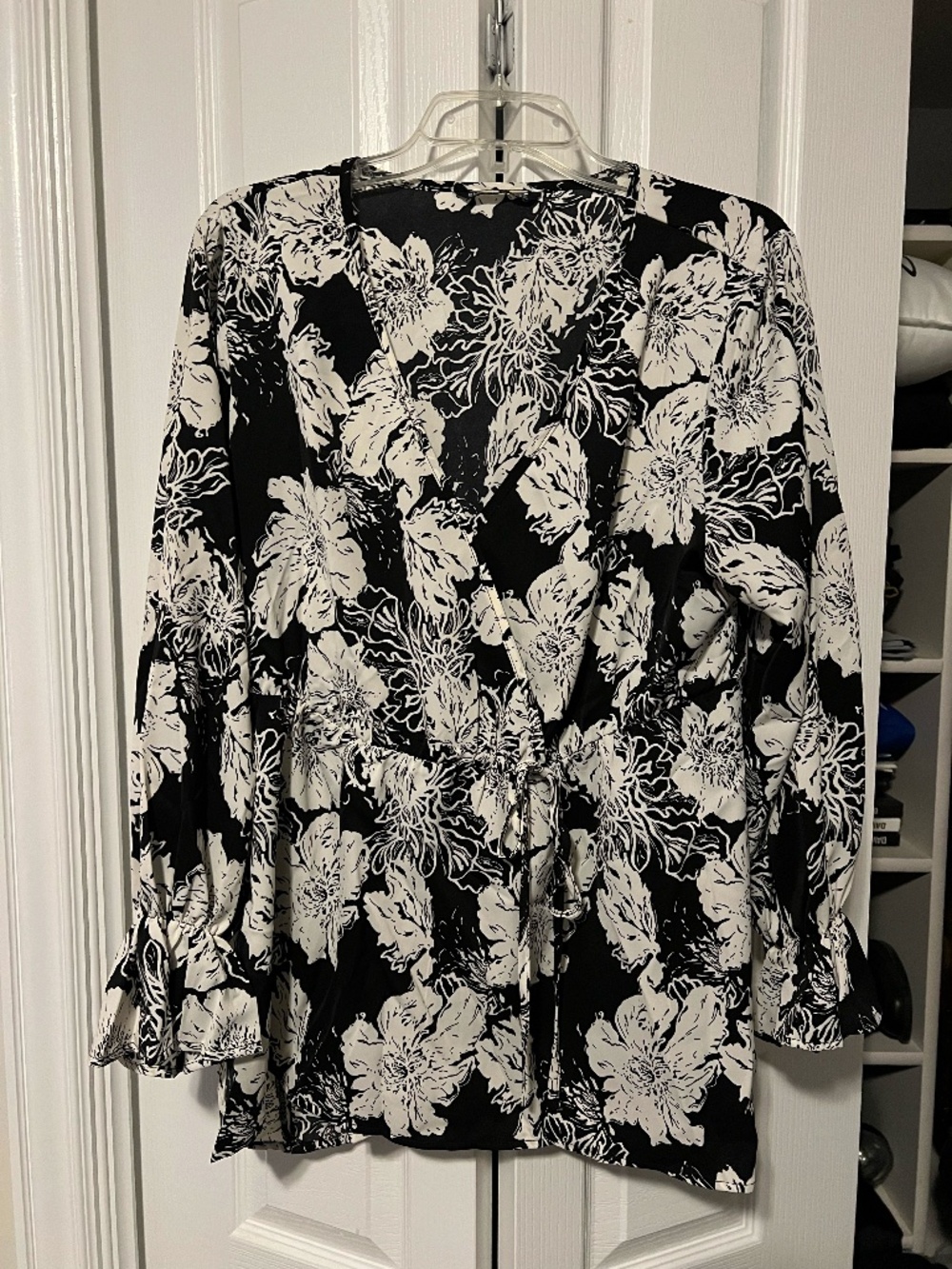 Floral Lantern Sleeve Tie Up Asymmetrical Hem Blouse